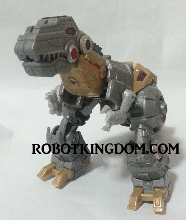 Hasbro Transformers Fall Of Cybertron Voyager Grimlock In Hand Images Show Lighting Effects  (10 of 12)